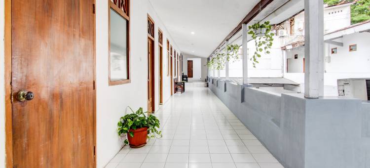 Collection O Jalan Slamet Riyadi Near Kampung Batik Kauman Formerly Hotel Grand Kota图片