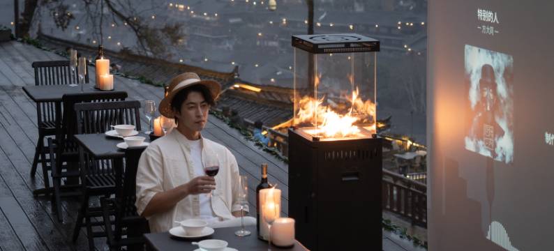 匠心一宅·屿归私汤民宿(西江千户苗寨观景台店)图片