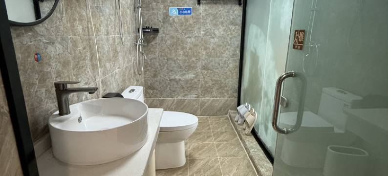 安顺镇宁畔山酒店图片