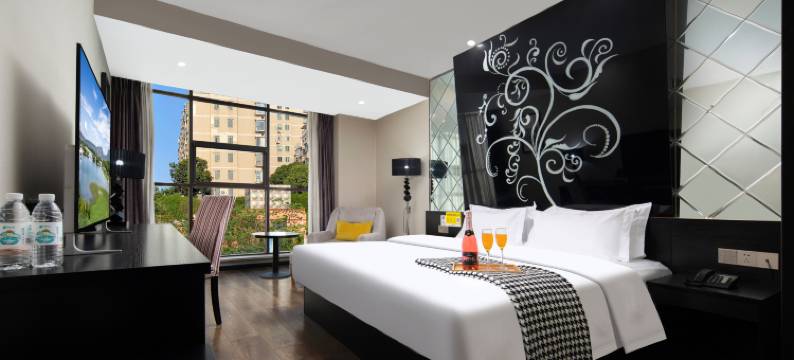 艾美瑞酒店(十堰市政府环球港店)图片