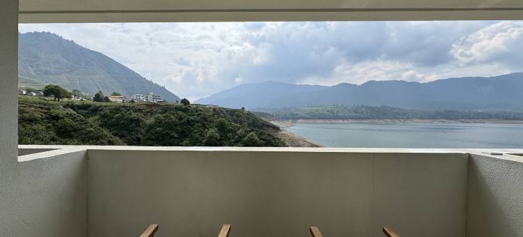 冶勒湖科考酒店图片