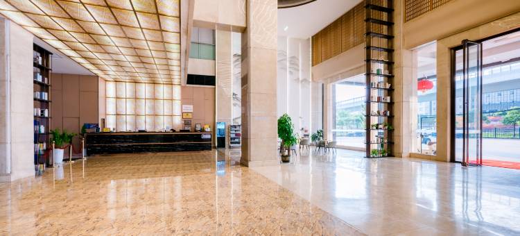 网鱼电竞酒店(广州白云钟落潭店)图片