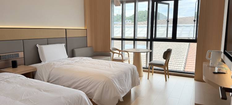 宜春泉街假日酒店(温汤古井泉街店)图片