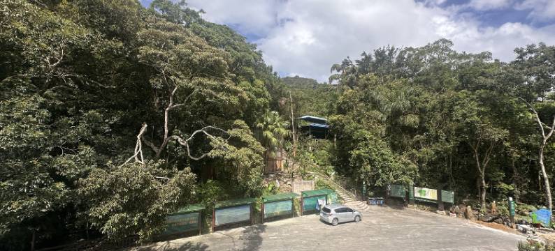 尖峰岭天池避暑山庄图片