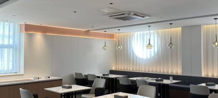 柏悦轻奢酒店(绍兴钱清前梅地铁站店)图片