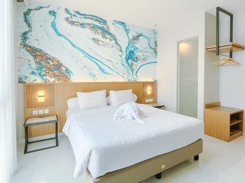 因陀罗卡天曼宫前一度假村