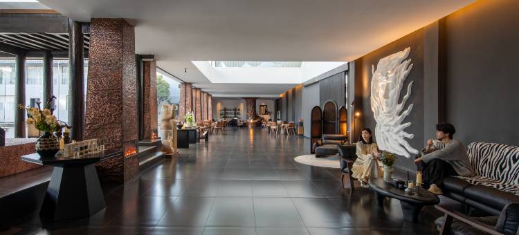 丽江半塘佐佑·观山见雪·私汤疗愈酒店(白沙古镇店)图片