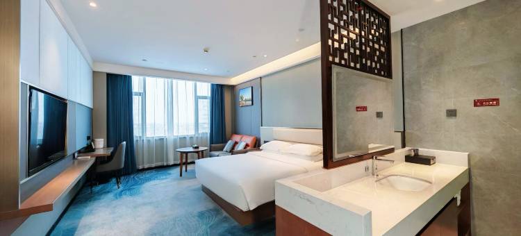 艺陇酒店(福海人民西路店)图片