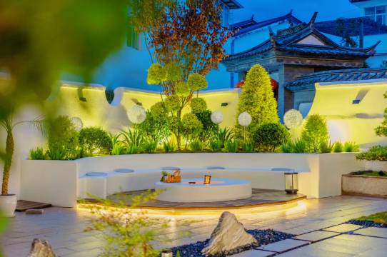 Hiller觅野·渡美宿(丽江古城忠义市场店)