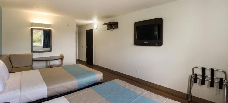 罗斯柴尔德6号汽车旅馆(Motel 6 Rothschild, WI)图片