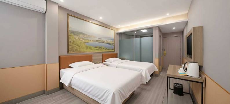 半月岛智能酒店(宜宾冠英古街店)图片