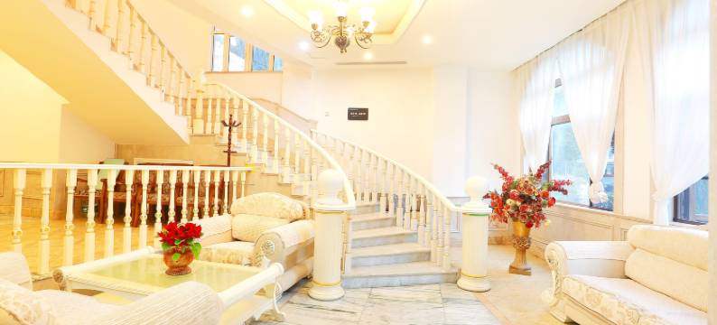 花筑·檩然亲子度假民宿(熊猫谷店)图片