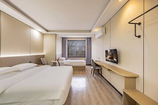 逸宿轻居酒店(宁波高教园区店)