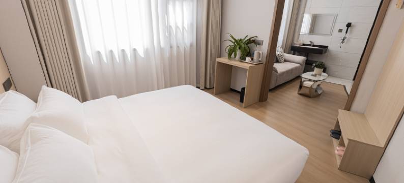 鼎峰酒店(文化广场昭通第三人民医院店)图片