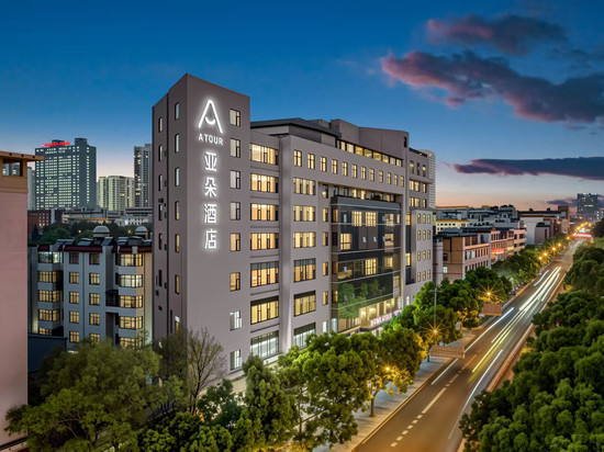曲靖麒麟花园南城门亚朵酒店