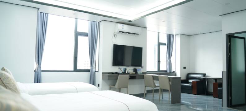 隆安维曼大酒店(华侨管理区店)图片