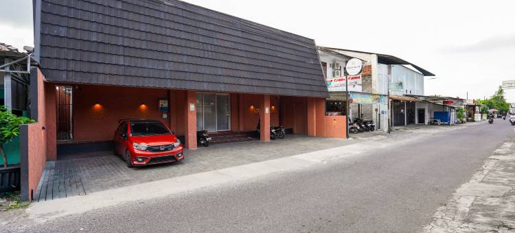 Novhalia Homestay near Jogja Expo Center RedPartner图片