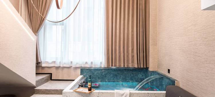 云孚里隐宿·商旅私汤酒店(成都西部智谷机投桥地铁站店)图片