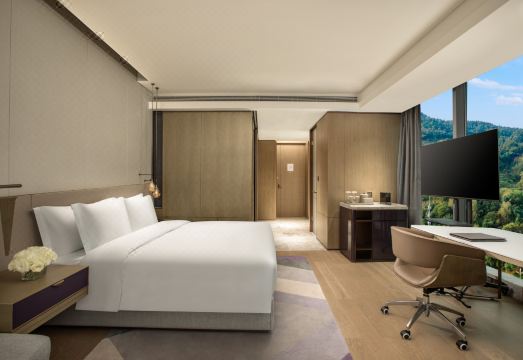 Crowne Plaza Ya'anHotel Overview