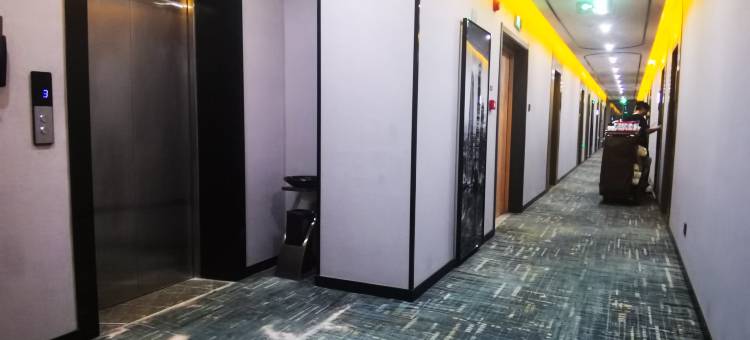 丽怡酒店(淮安涟水大润发安东路店)图片