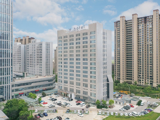 H酒店(南通通富北路地铁站店)