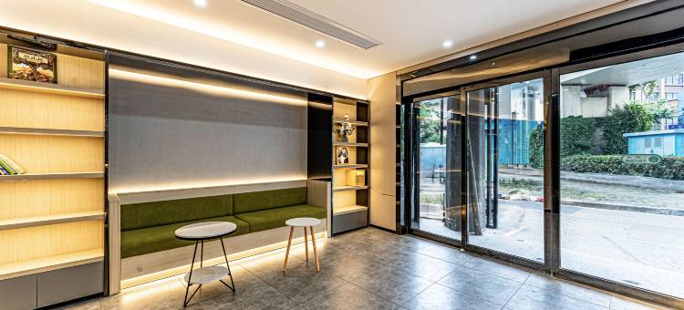 艺家精品酒店(上海虹口足球场店)图片