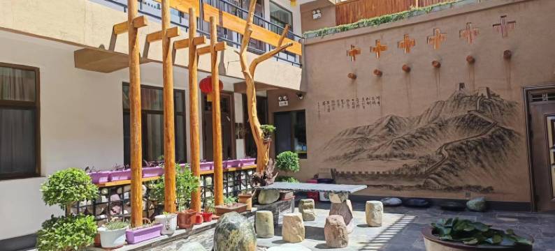 嘉峪关西域客栈(名嘉汇店)图片