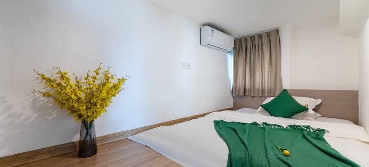 吉来登公寓(佛罗伦萨小镇三山新城南地铁站店)图片