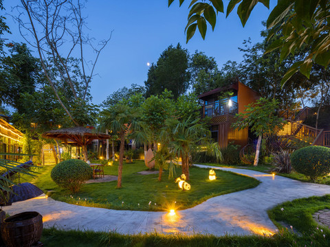 逸园·设计师网红酒店(天府国际机场店)