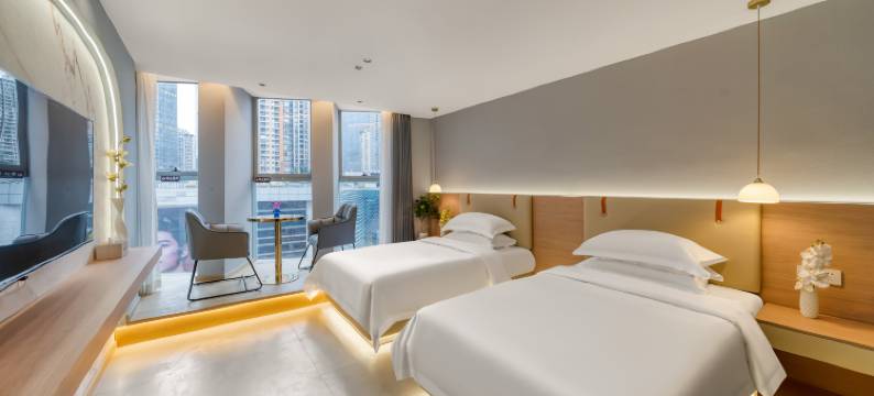 泊岸酒店(重庆观音桥步行街店)图片