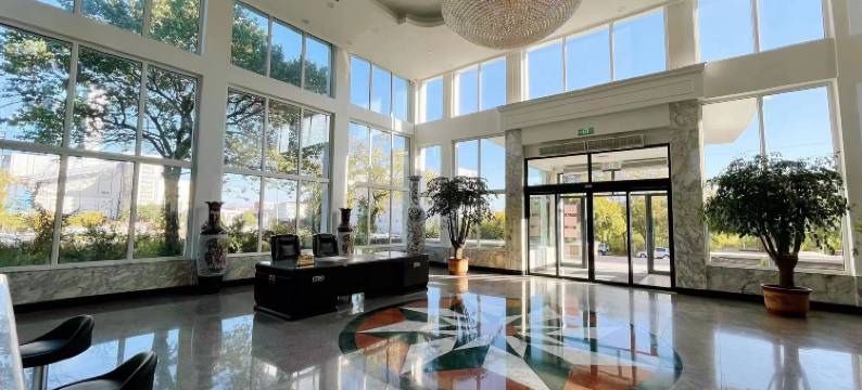 赤峰元电宾馆图片