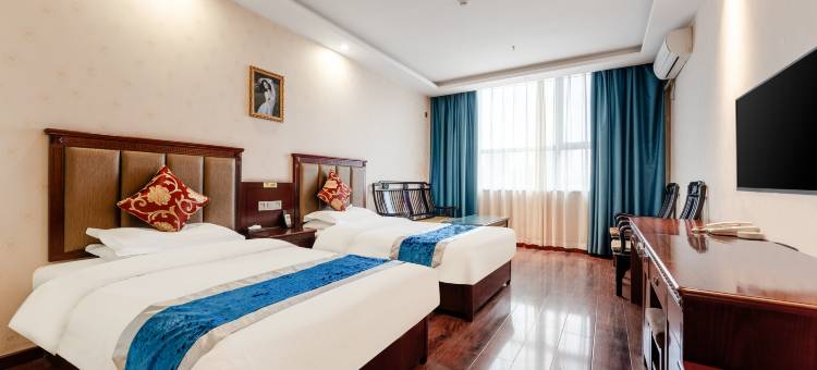 轻住·鑫都酒店(韩城民杨夜市店)图片