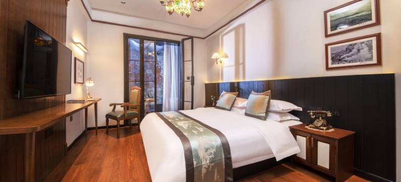 顺城212轻奢酒店(乐山张公桥美食街店)图片