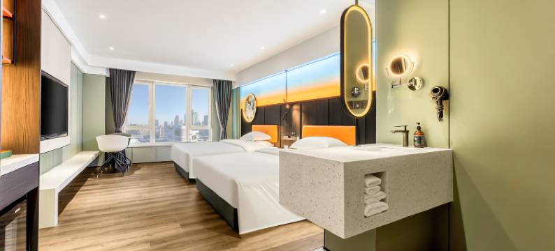 轻呈高空酒店(哈尔滨西站万达广场店)图片