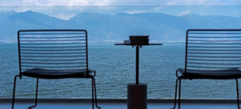 大理·十悦｜海景美宿(洱海挖色小普陀风景区店)图片