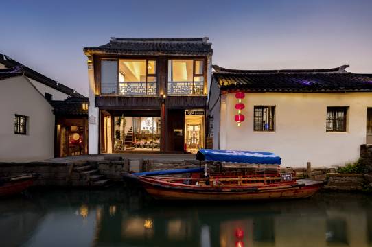 璞月·空间民宿(周庄古镇店)