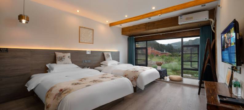 梵净山岚筑民宿(寨沙侗寨店)图片