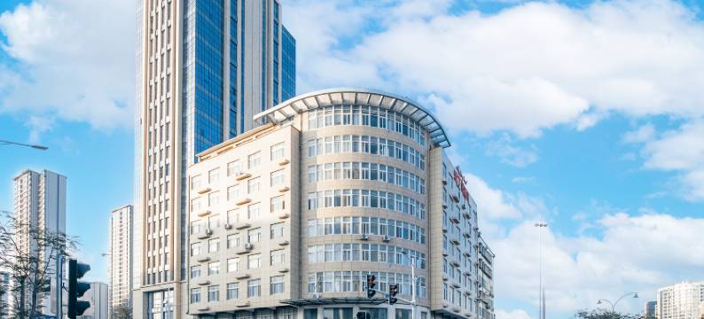 爱丁堡连锁酒店(厦门会展中心岭兜地铁站店)图片