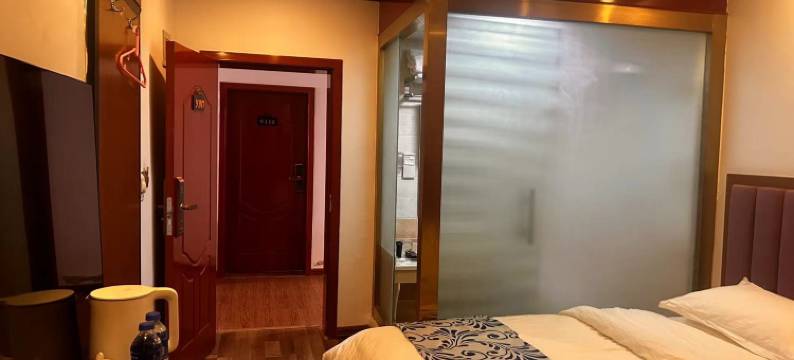 格尔木318沱沱河自驾车营地图片