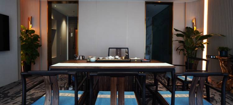 前海大厦酒店(新疆博物馆店)图片