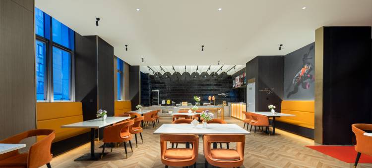 YUNIK电竞酒店(杭州国际会展中心店)图片