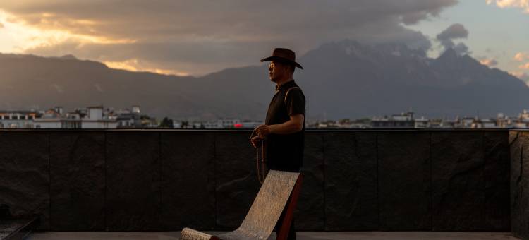 纳主·空中庭院设计师雪山观景民宿(丽江城日照金山店)图片