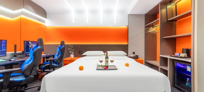 未来之光电竞酒店(太原长风西街千峰南路店)图片