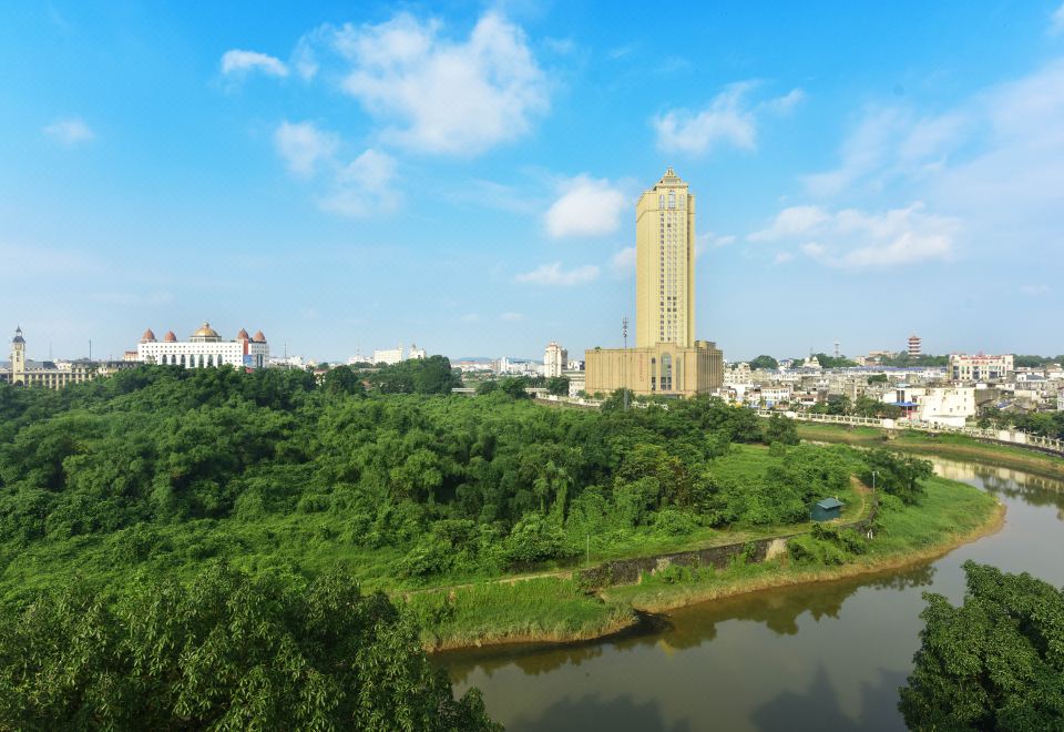 Ramada Plaza by Wyndham Dongxing Citycenter Hotel Overview