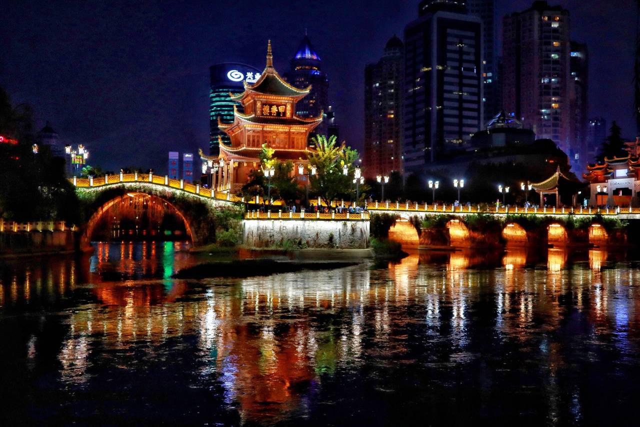 贵阳猫的远方YOUNG•IS•FASHION酒店(喷水池地铁站民生路好吃街店)图片