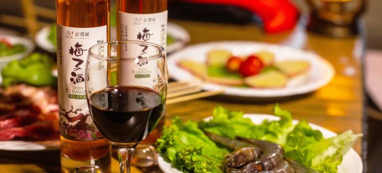 时间里丨临溪森氧雪山观景Holiday Hotel(丽江古城大水车店)图片