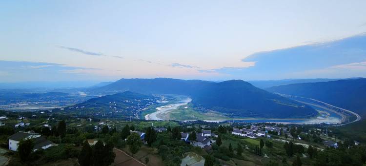 驿花溢轻奢民宿(昭化古城店)图片