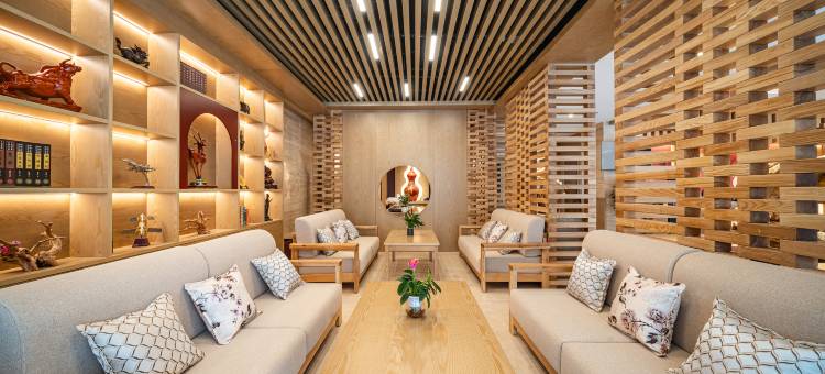 敦煌臻越●金曼国际酒店(沙洲夜市店)图片