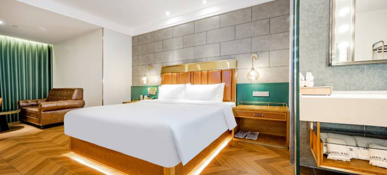 喆㫵酒店(乌鲁木齐铁路局地铁站店)图片