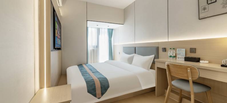 逗号酒店(经开万达广场高铁站店)图片